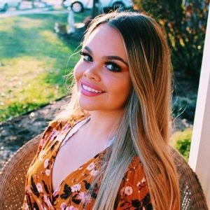 Meet your Posher, Julie